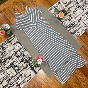 MAXI Dress!🤩✨Mossimo Supply Co. Grey and White Maxi Dress, Size M